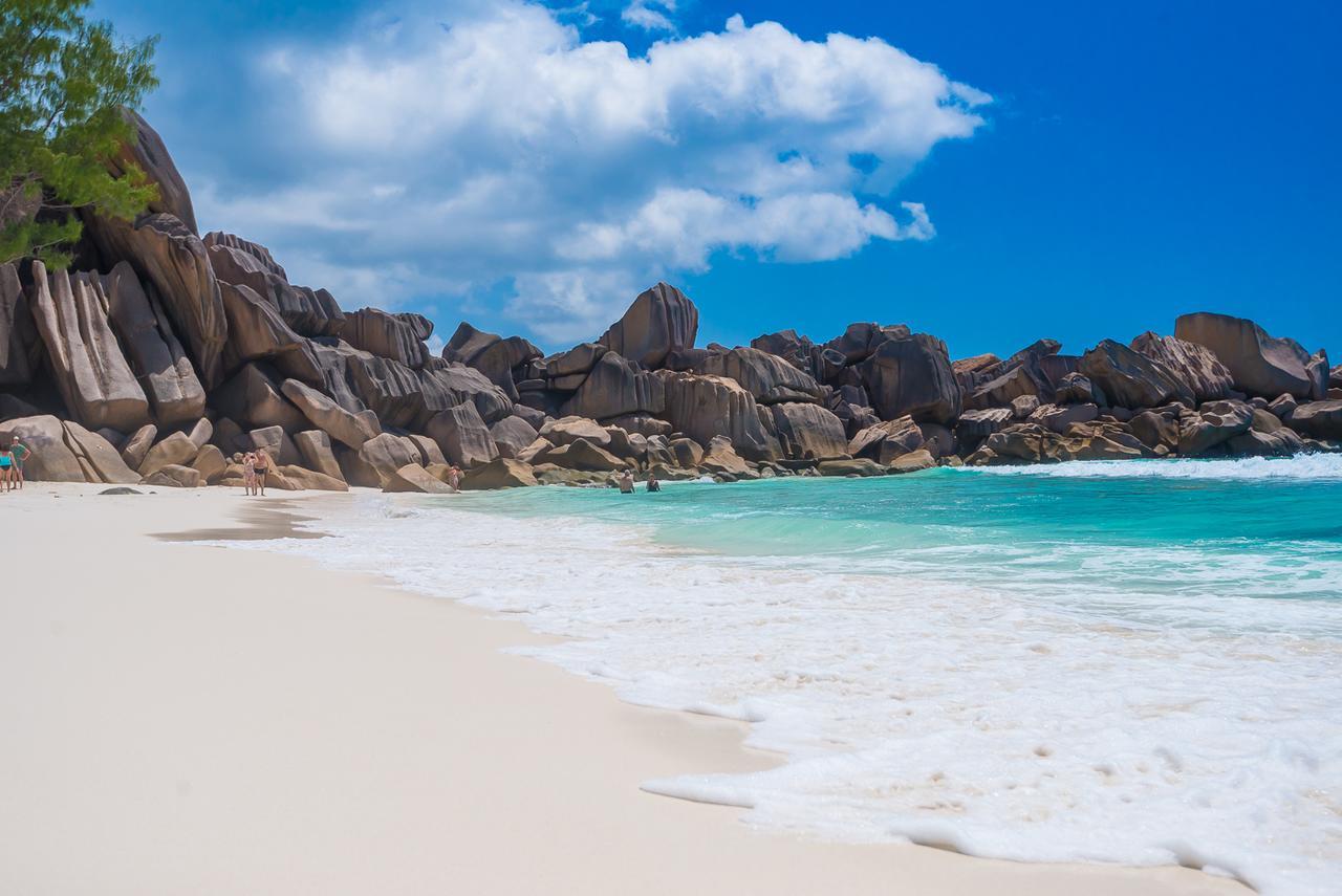 Le Nautique Waterfront Hotel La Digue Zewnętrze zdjęcie